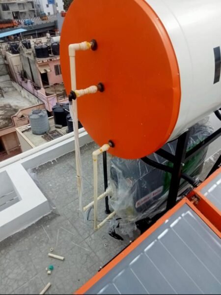 Solar Water Heater 200 LPD Non-Pressurized with Heat Pump 120 LPH